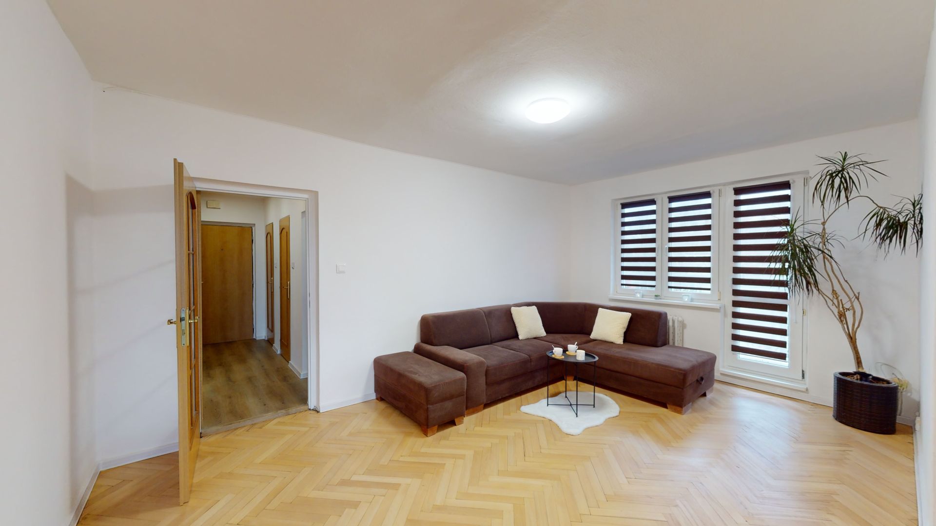Na predaj 3 izbový byt  Banská Bystrica, Družby