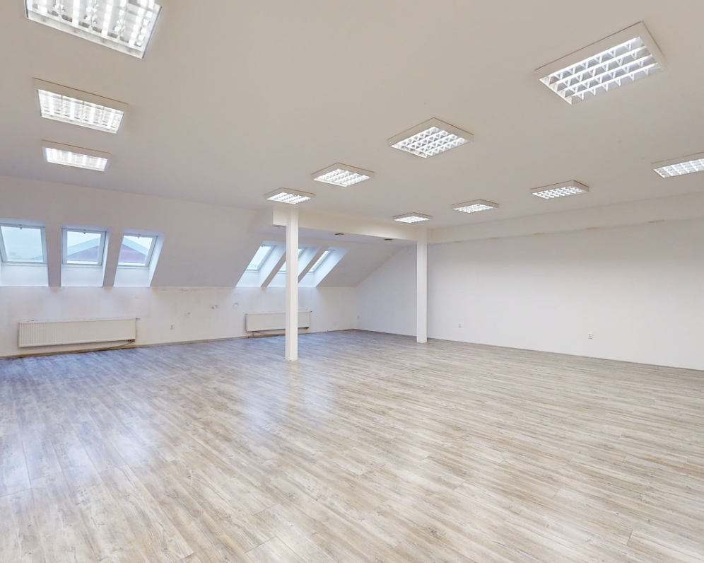 Prenájom kancelárskych priestorov v centre mesta Zvolen - Námestie SNP